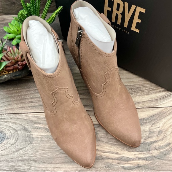 NIB Frye Rory Bootie Western Pointed Toe Lesther Ankle Boots Dusty Rose - Picture 3 of 15